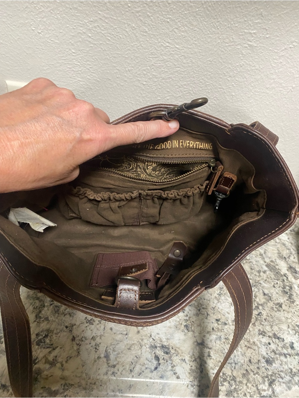 STS Ranchwear Brown Woven Suede & Leather Shoulder Tote - Picture 7 of 8